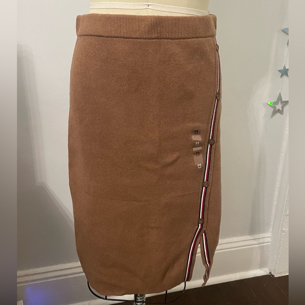 NWT Tommy Hilfiger Knee-Length Sweater Skirt Size M
